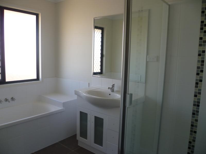 10 Statham Court, Redbank Plains QLD 4301