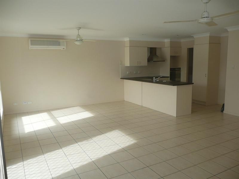 13 Lake Wivenhoe Court, Logan Reserve QLD 4133