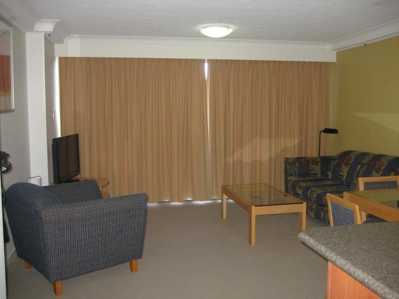 28 Northcliffe Terrace, Surfers Paradise QLD 4217