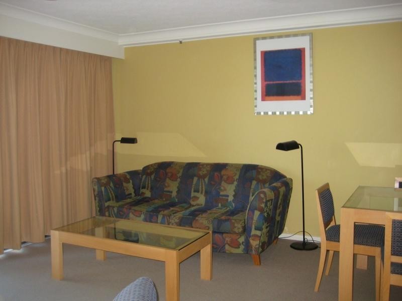 28 Northcliffe Terrace, Surfers Paradise QLD 4217