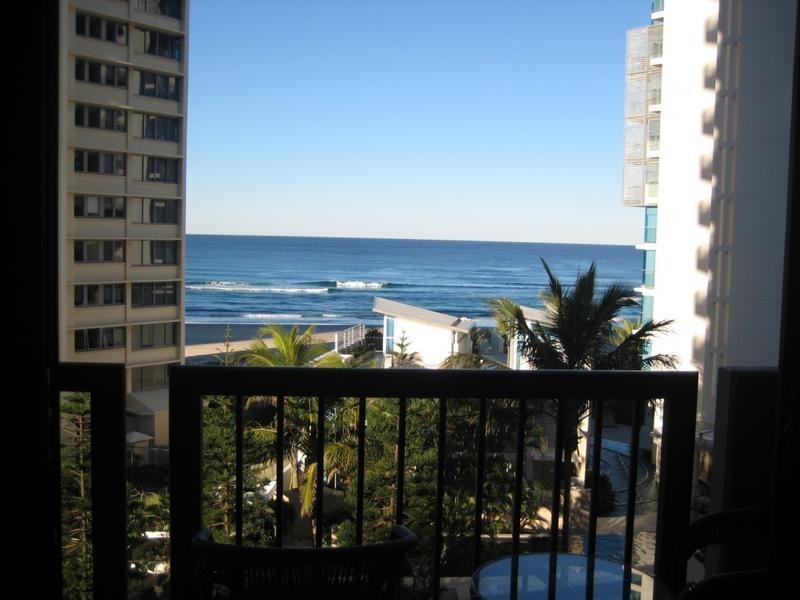 28 Northcliffe Terrace, Surfers Paradise QLD 4217