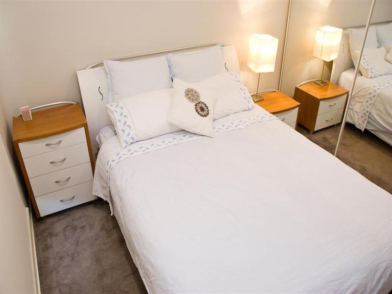 8 Saleya Drive, Varsity Lakes QLD 4227