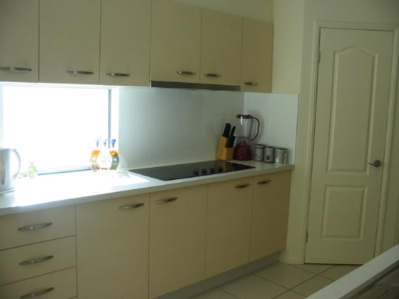 68 Southhaven Drive, Helensvale QLD 4212