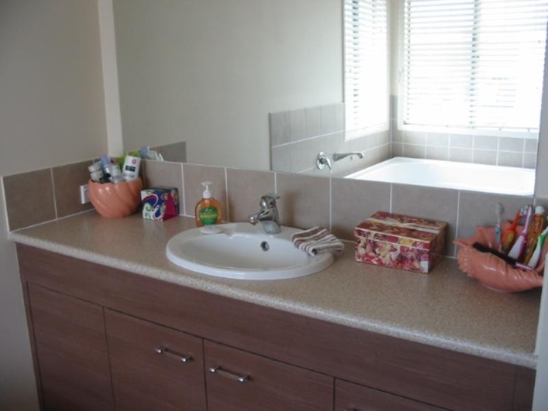 68 Southhaven Drive, Helensvale QLD 4212