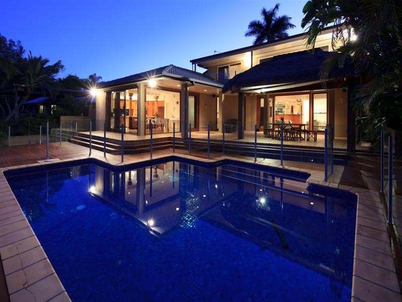 3-5 The Promenade, Isle Of Capri QLD 4217