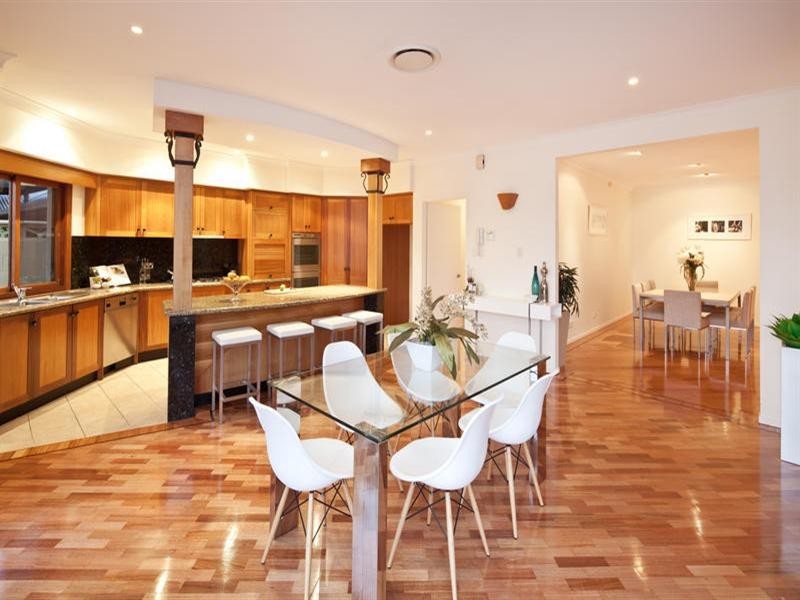 3-5 The Promenade, Isle Of Capri QLD 4217