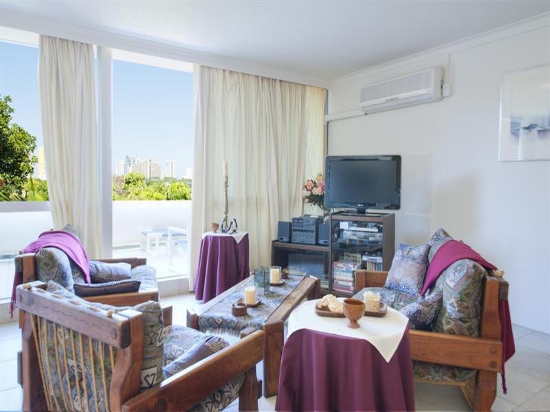 111 Rio Vista Boulevard, Broadbeach Waters QLD 4218