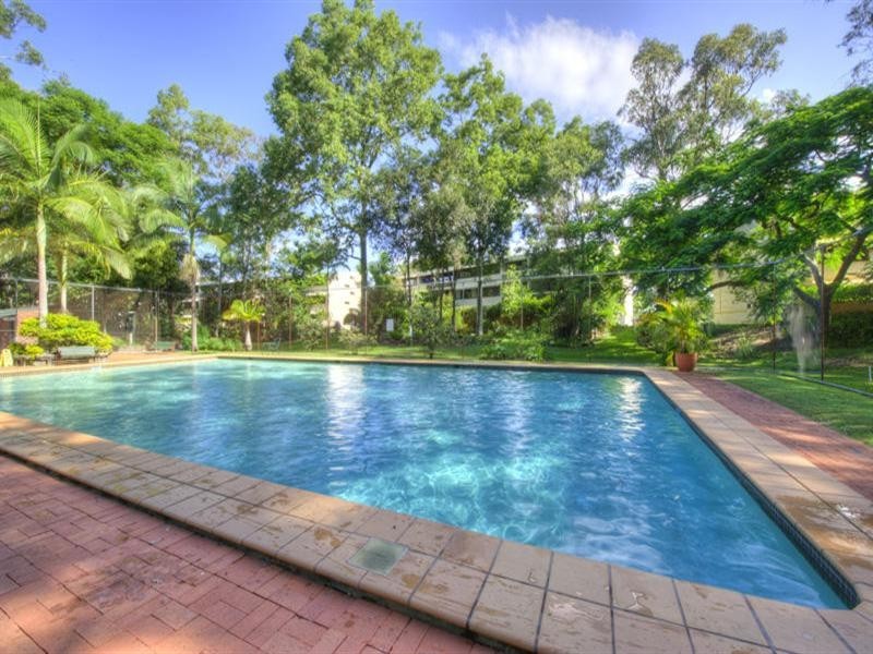 111 Rio Vista Boulevard, Broadbeach Waters QLD 4218