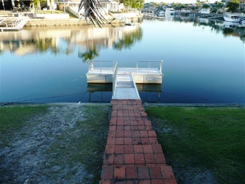 111 Sundance Way, Runaway Bay QLD 4216