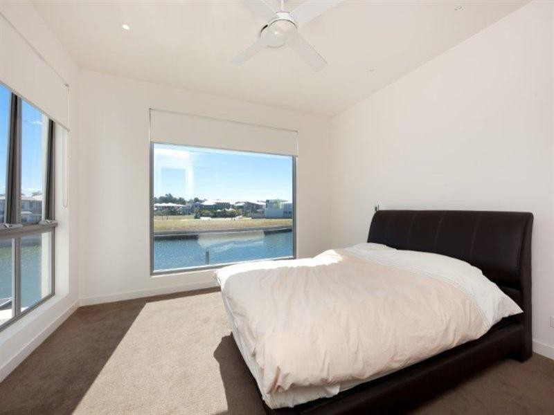 1/3 South Quay Drive & 1 & 2/11 South Quay Drive, Biggera Waters QLD 4216