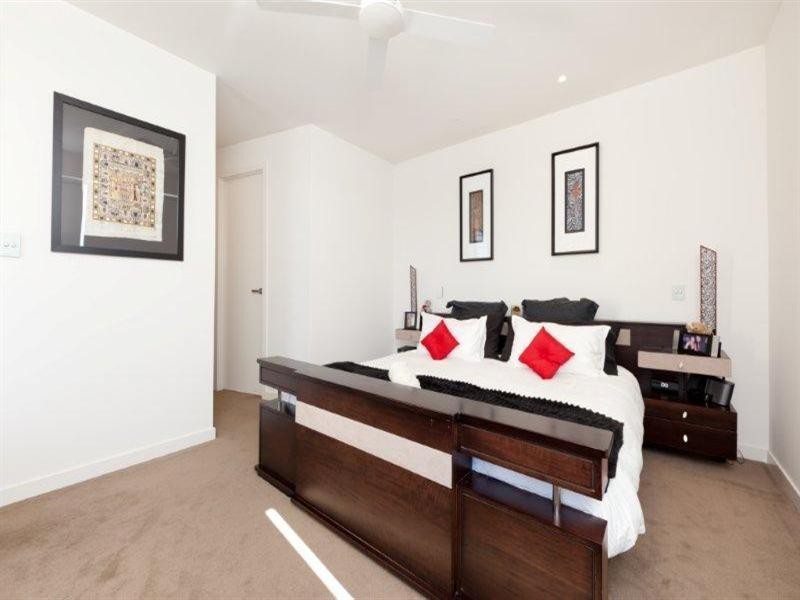 1/3 South Quay Drive & 1 & 2/11 South Quay Drive, Biggera Waters QLD 4216