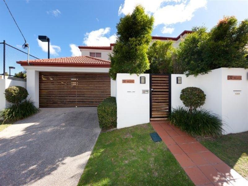1 Oak Villas Budds Beach.  32 Oak Avenue, Surfers Paradise QLD 4217