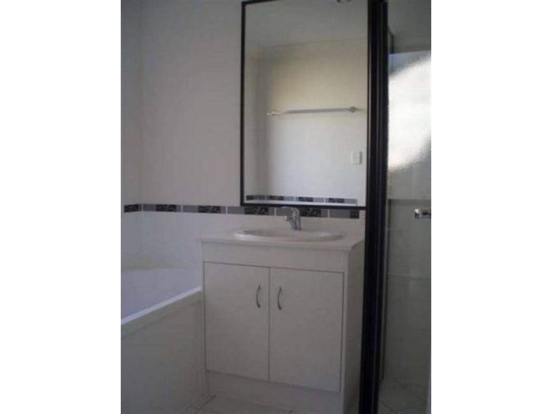 5 Sally Drive, Marsden QLD 4132