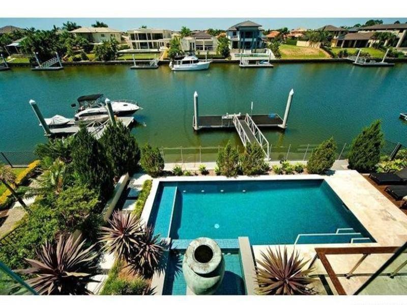 Hope Island QLD 4212