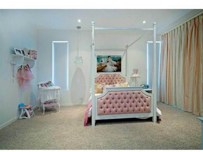 Hope Island QLD 4212