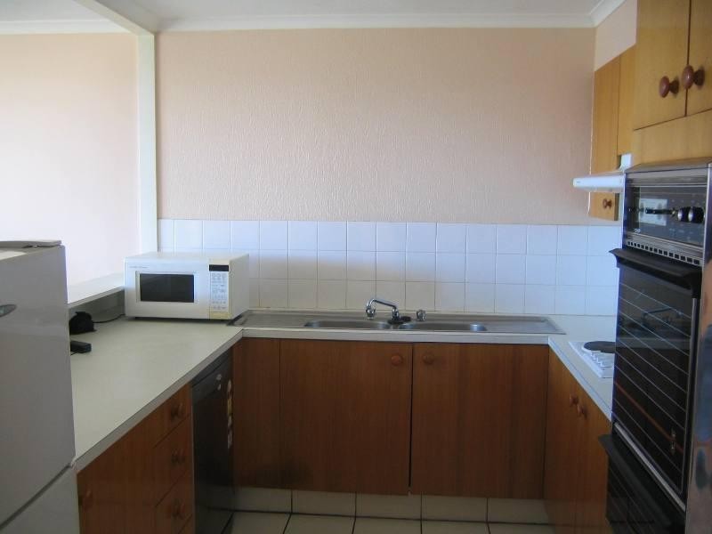 48/2940 Gold Coast Highway, Surfers Paradise QLD 4217