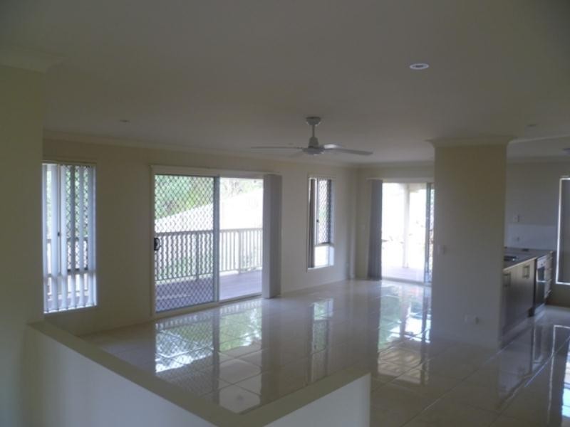 70 Keneally Street, Maudsland QLD 4210