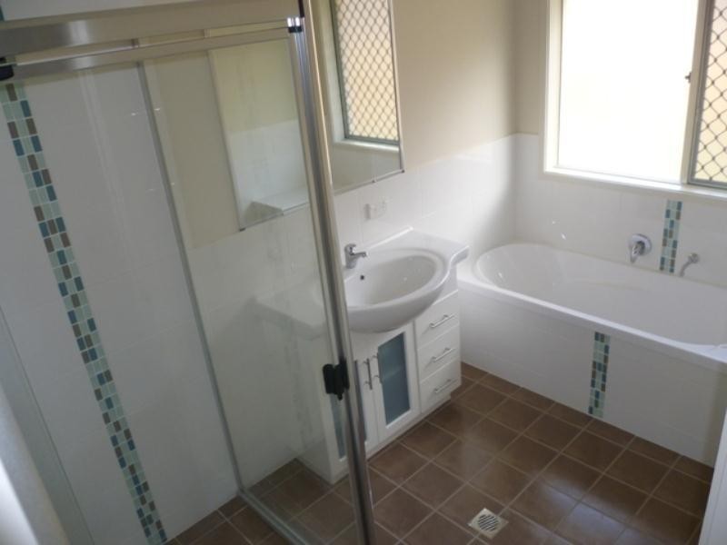 70 Keneally Street, Maudsland QLD 4210