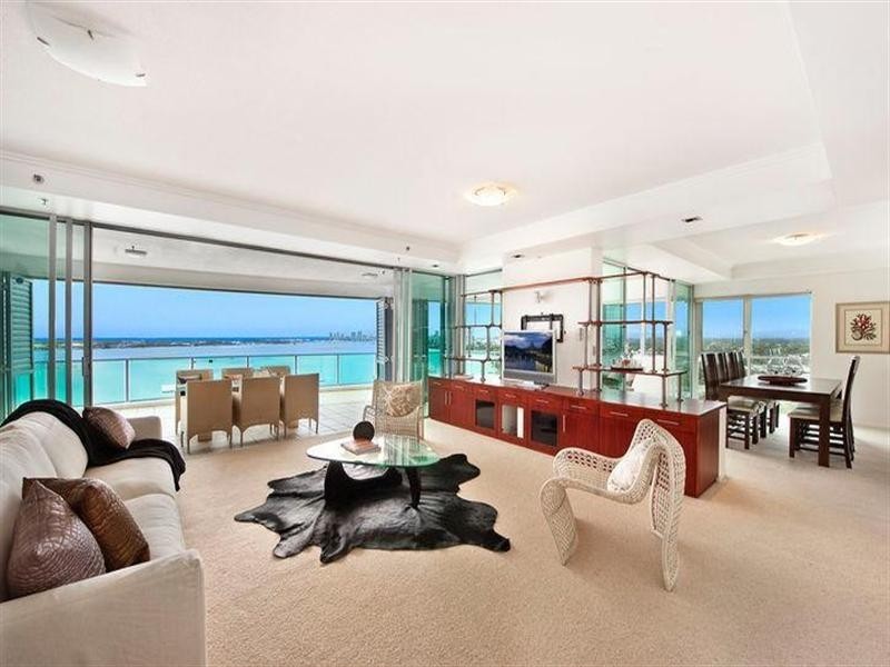 1405 300 Marine Parade, Labrador QLD 4215