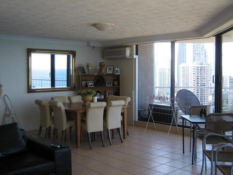4 Thornton Street, Surfers Paradise QLD 4217