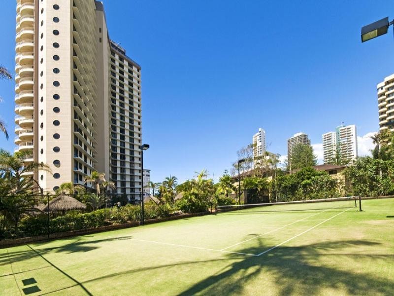 4 Thornton Street, Surfers Paradise QLD 4217