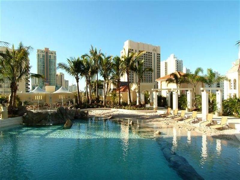 23 Ferny Avenue, Surfers Paradise QLD 4217