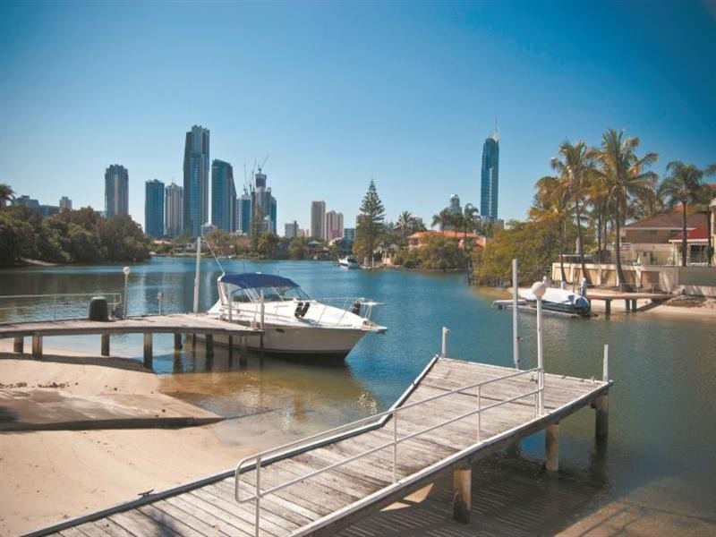 2-7 Inga Avenue, Surfers Paradise QLD 4217