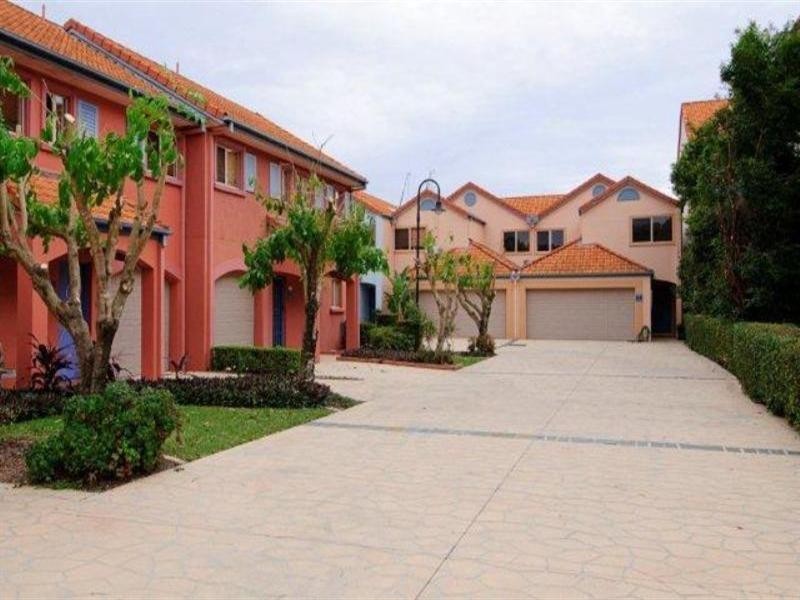 Hope Island QLD 4212