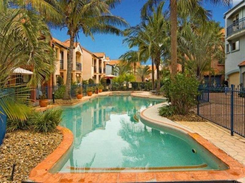 Hope Island QLD 4212