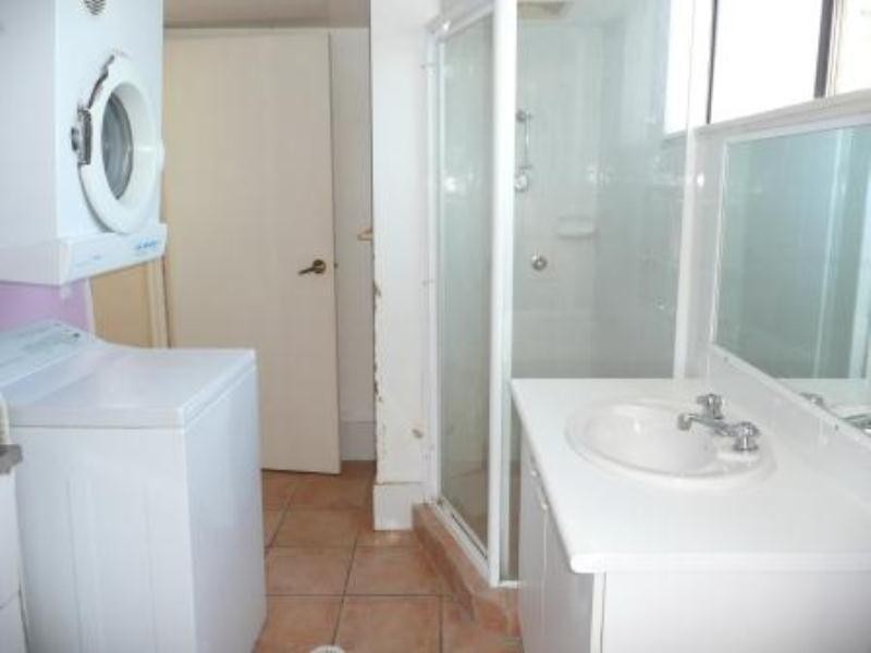 4-19 Fern Street, Surfers Paradise QLD 4217