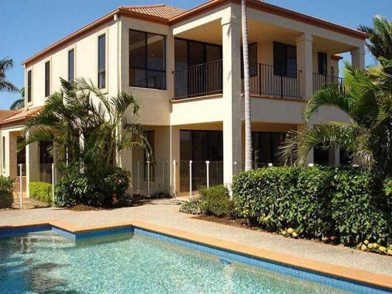 3116 Riverleigh Drive, Hope Island QLD 4212