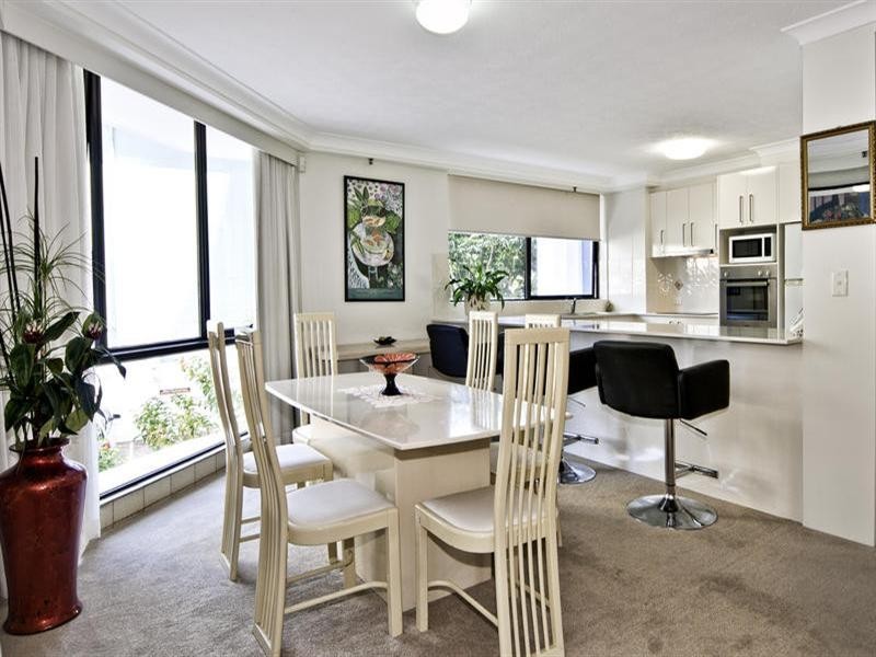 30 Laycock Street, Surfers Paradise QLD 4217