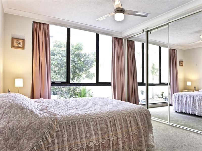 30 Laycock Street, Surfers Paradise QLD 4217