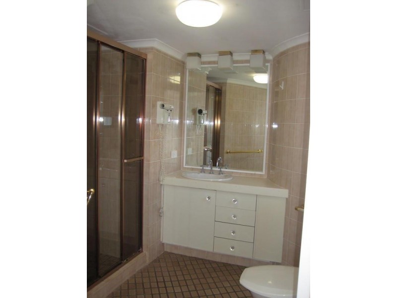 30 Laycock Street, Surfers Paradise QLD 4217