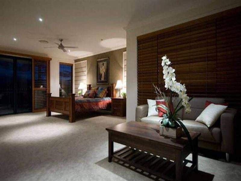 Sovereign Islands QLD 4216