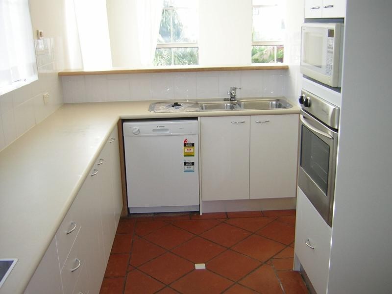 14-38 Woodroffe Avenue, Main Beach QLD 4217