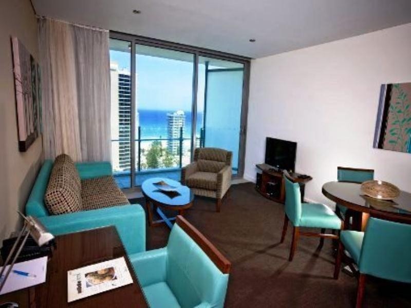 204-3018 Surfers Paradise Boulevard, Surfers Paradise QLD 4217