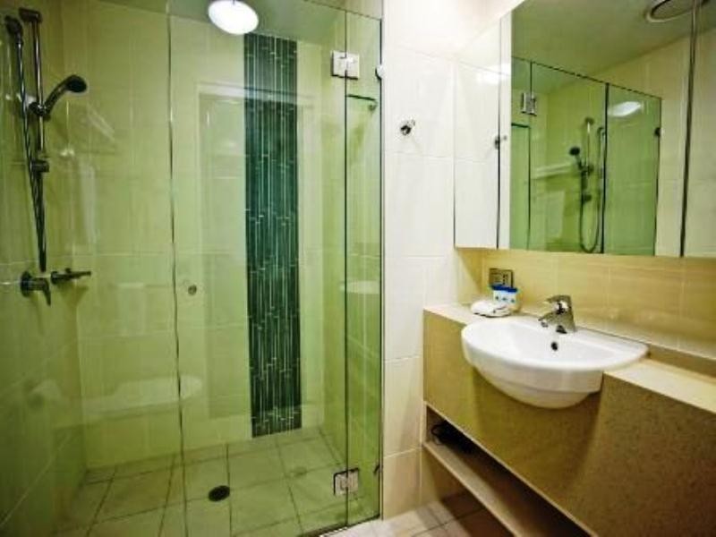 204-3018 Surfers Paradise Boulevard, Surfers Paradise QLD 4217