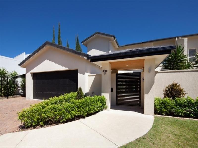 5274 Marine Drive North, Sanctuary Cove QLD 4212