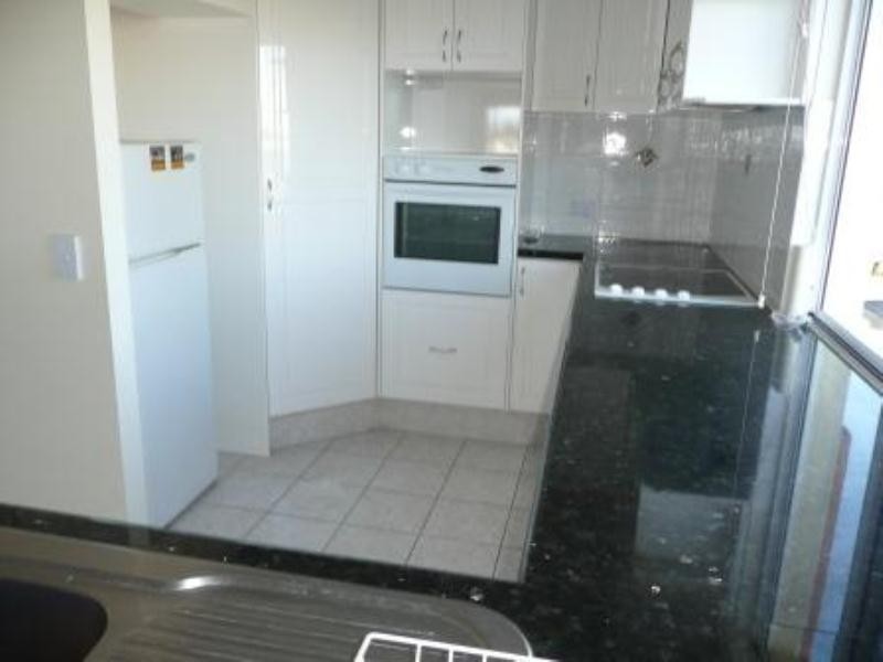 5-7 Holborow Close, Surfers Paradise QLD 4217