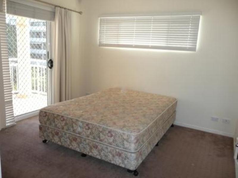 5-7 Holborow Close, Surfers Paradise QLD 4217