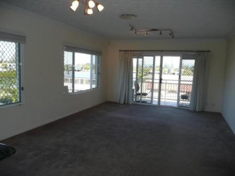 5-7 Holborow Close, Surfers Paradise QLD 4217