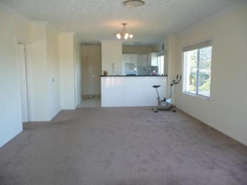 5-7 Holborow Close, Surfers Paradise QLD 4217