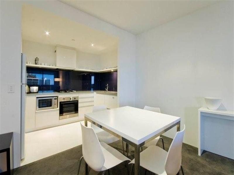 9 Ferny Avenue – Circle On Cavill, Surfers Paradise QLD 4217