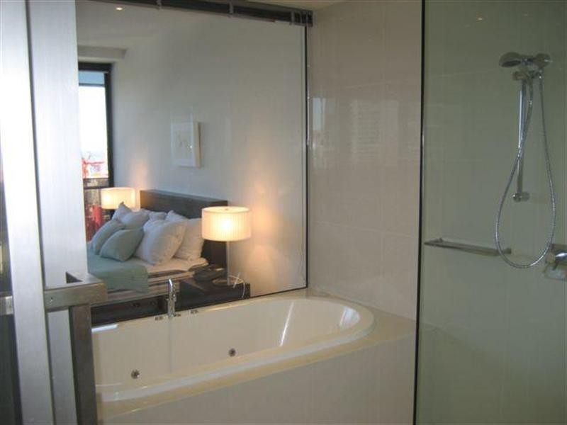 9 Ferny Avenue – Circle On Cavill, Surfers Paradise QLD 4217