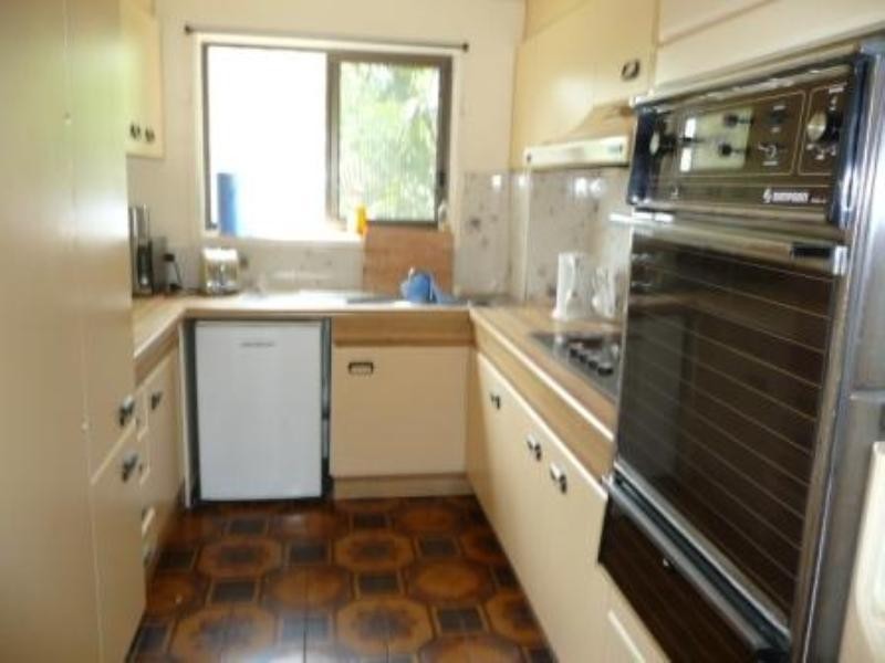 4/5 Pacific Street, Main Beach QLD 4217