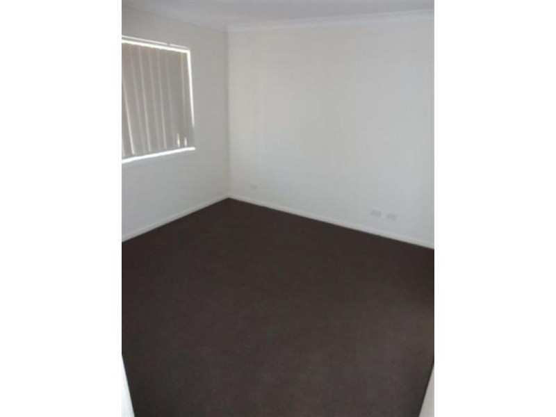 237 Cedar Road, Redbank Plains QLD 4301