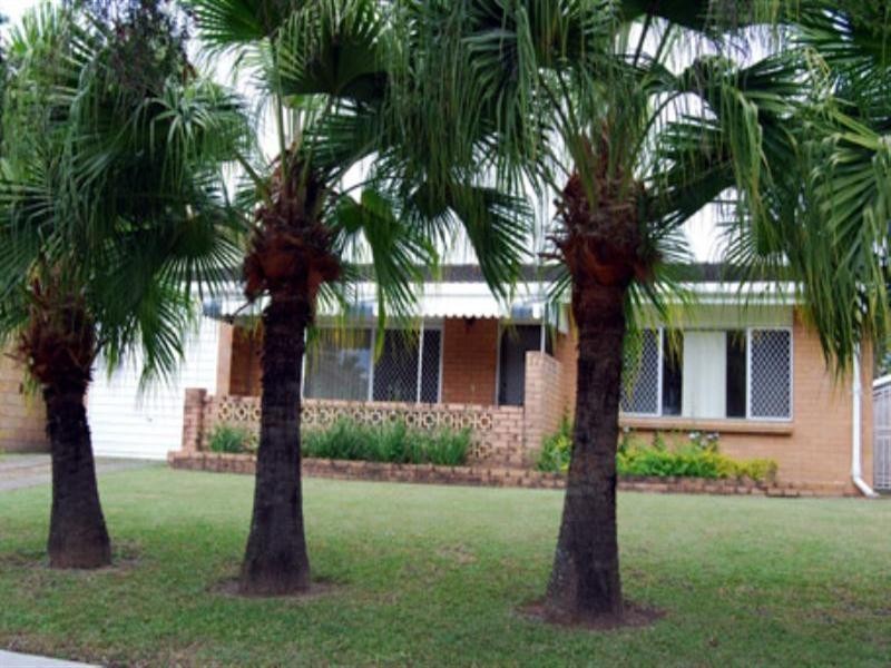 17 Amalfi Drive, Isle Of Capri QLD 4217