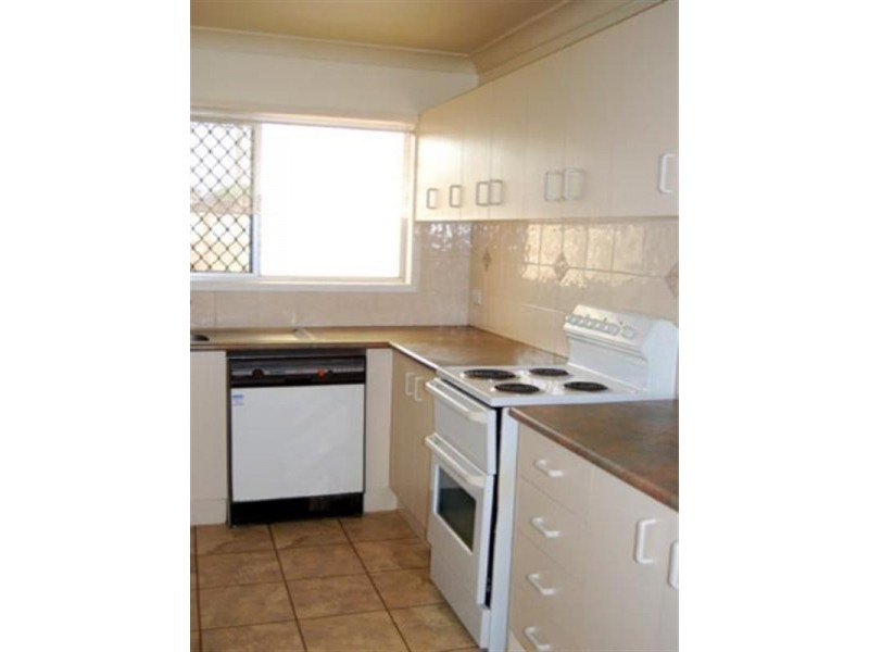 17 Amalfi Drive, Isle Of Capri QLD 4217