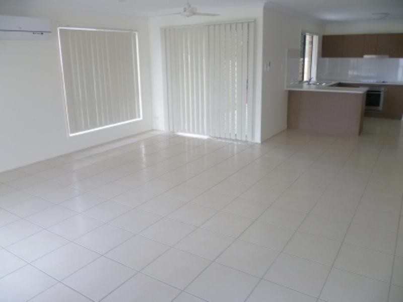 19 Statham Court, Redbank Plains QLD 4301